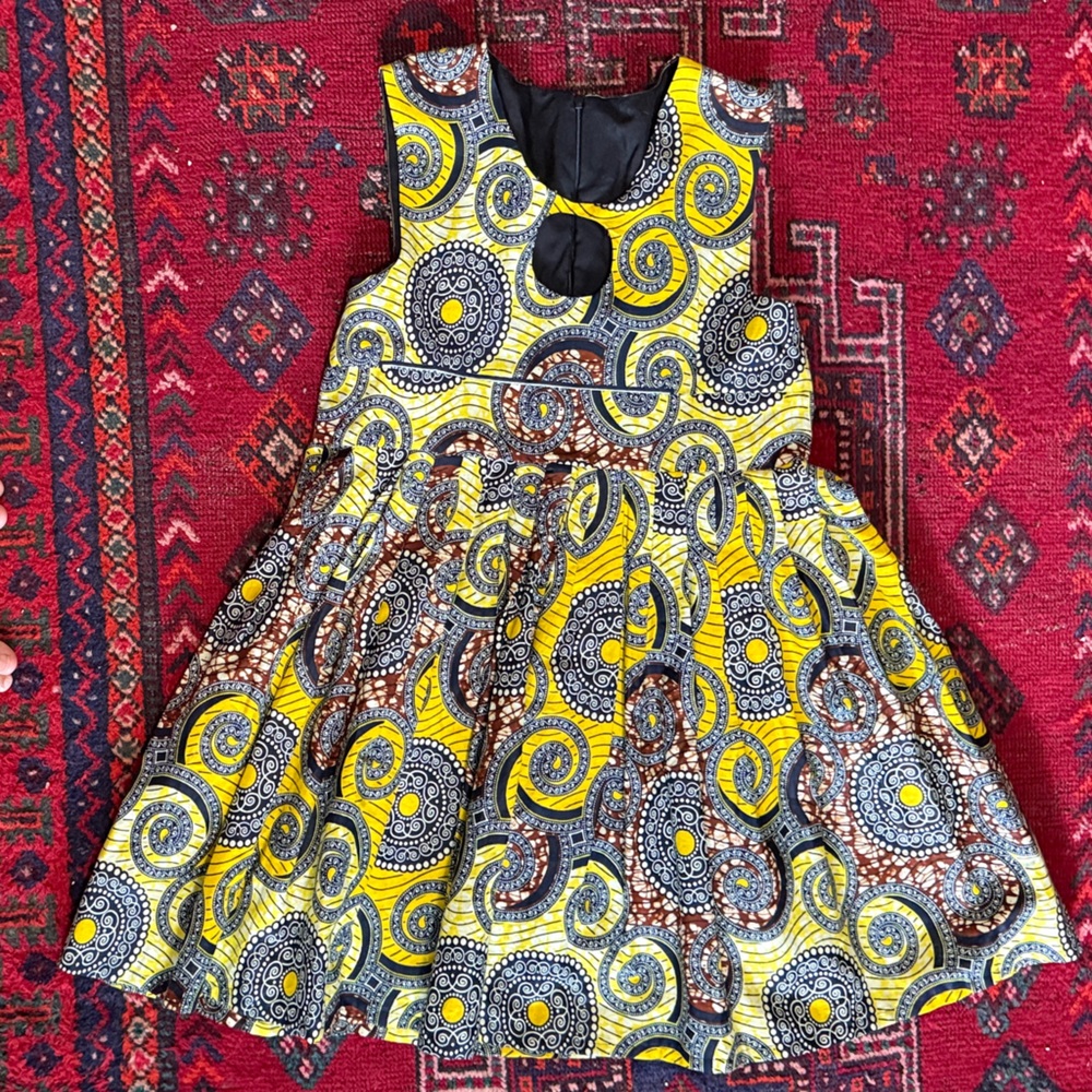 Elegant African Ankara Yellow and Black Patterned keyhole Dress 💯 fit flare